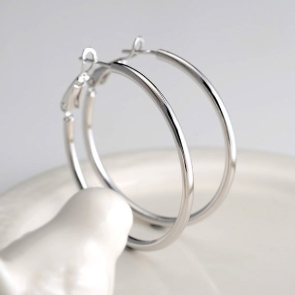 18K White Gold Filled 30mm Smooth Hoop Dangle Earrings 1.18" Womens Classic Gift - Picture 1 of 3